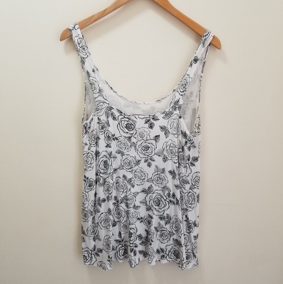 Rose Flower Print Tank Top 🌙 - Picture 2 of 8